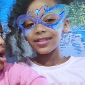 Meet your Posher, Elsa